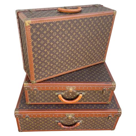 valise ancienne louis vuitton occasion|louis vuitton hard suitcase.